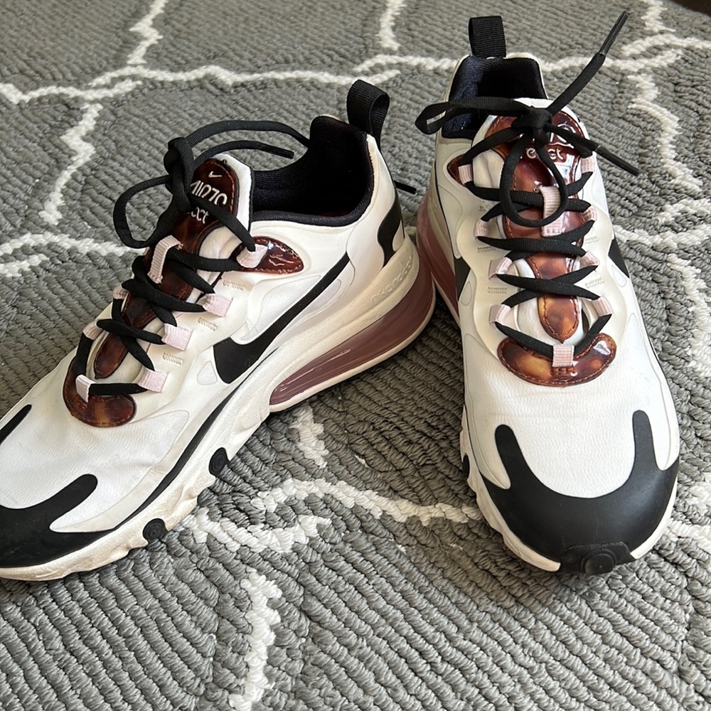 Nike Air Reacts